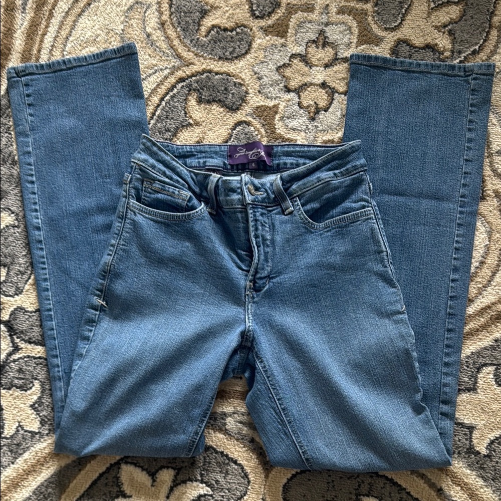 NYDJ SIZE 6 jeans